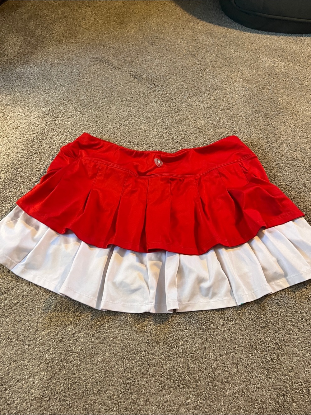 DUC SPORT szM Red White Pleated seat Tennis Skort Left Botton Load Pocket - Picture 9 of 9